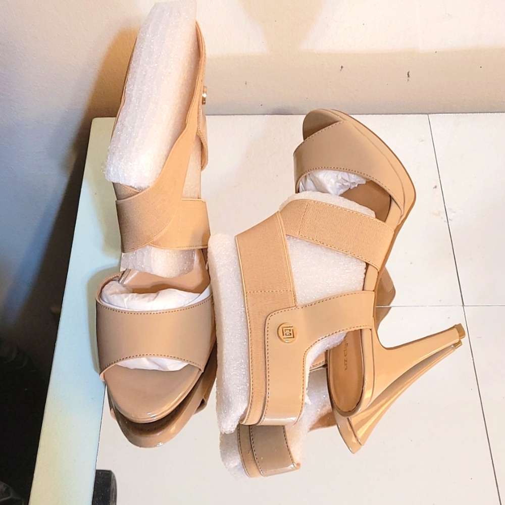 Liz Claiborne size 8 high heel sandal